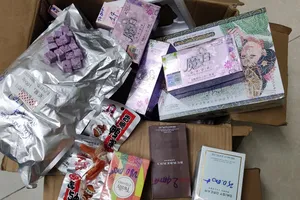 Phát hiện kho chứa hàng nghi nhập lậu ở quận 8 