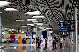 Người Việt nhập cảnh Singapore cách ly 7 ngày tại nhà