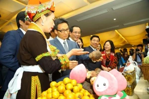 Phó Thủ tướng: Phục hồi du lịch nhưng phải đảm bảo an toàn