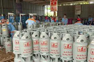 Giá gas bất ngờ giảm mạnh hơn 20.000 đồng/bình