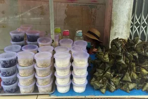 Bất ngờ với đơn hàng bánh ú làm quà tặng dịp tết Đoan ngọ