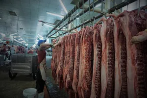 Giá rau củ quả tăng 10% do chợ Hóc Môn tạm ngừng hoạt động