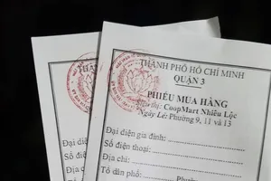 Quận 3: Mua hàng giúp dân, dùng phiếu theo ngày chẵn-lẻ