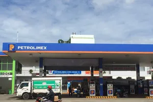 Tìm cách hỗ trợ tiêu thụ xăng dầu thành phẩm sản xuất trong nước