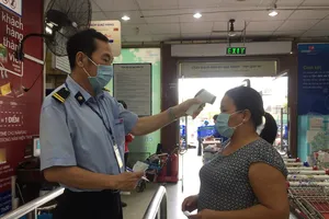 Siêu thị, chợ, doanh nghiệp... phải có 'thẻ xanh, thẻ vàng COVID-19'