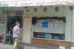 Hàng loạt quán phở, bún bò, hủ tiếu... ở TP.HCM vẫn 'án binh bất động'