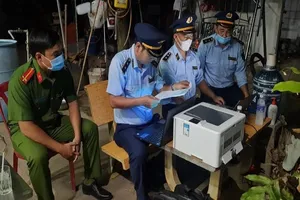 Đóng cửa nghỉ sớm 30 phút, cửa hàng xăng dầu bị lập biên bản vi phạm