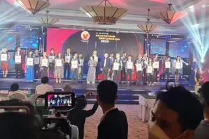 Trao chứng nhận 524 doanh nghiệp hàng Việt Nam chất lượng cao năm 2022