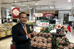 Vải thiều Bắc Giang bày bán siêu thị Nhật Bản. ẢNH: V.THỌ