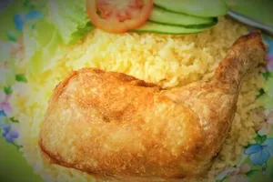 Giá gà tăng, cơm gà, gỏi gà... 'chuyển bánh' tăng theo