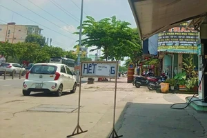 Hoa hồng 0 đồng, cửa hàng xăng dầu 'méo mặt'