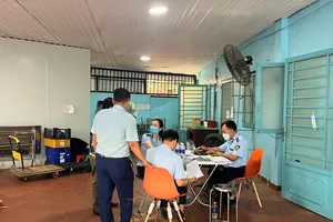 TP.HCM kiểm tra hoạt động kinh doanh rau củ không rõ nguồn gốc