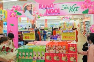 Bán mỹ phẩm online có doanh nghiệp thu 200 tỉ đồng/năm