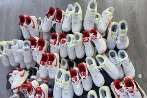 Phát hiện 600 giày dép, mắt kính... nghi giả các thương hiệu nổi tiếng