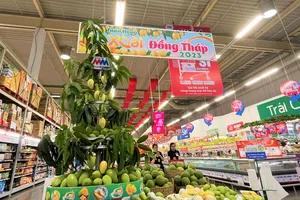 Hàng loạt siêu thị ở TP.HCM giảm 50% giá xoài nổi tiếng của Đồng Tháp