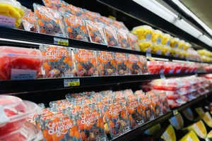 Vải thiều Việt đi đường biển có mặt ở siêu thị Mỹ, giá 200.000 đồng/kg