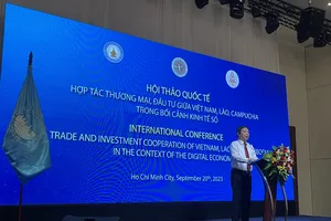 Phó Chủ tịch UBND TP.HCM phát biểu tại hội thảo