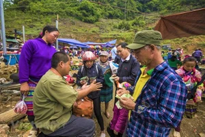 Cử tri đề nghị nâng định mức hàng hóa được miễn thuế 