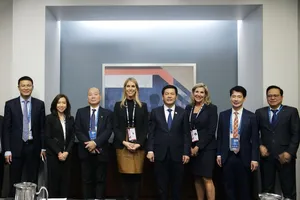 Bộ trưởng Bộ Công thương làm việc cùng lãnh đạo tập đoàn Walmart. ẢNH: Bộ Công thương 