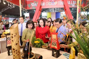 Hàng ngàn đặc sản vùng miền tại hội nghị kết nối cung cầu giữa TP.HCM với các tỉnh 