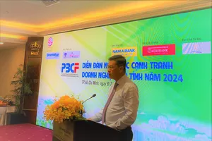 Lãnh đạo TP.HCM phát biểu tại diễn đàn. Ảnh: TÚ UYÊN