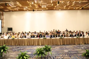 Ông Võ Văn Hoan, Phó Chủ tịch UBND TP.HCM chủ trì đối thoại