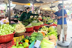 Học phí, giá thuê nhà...đẩy chỉ số giá tiêu dùng tháng 10 tại TP.HCM tăng 