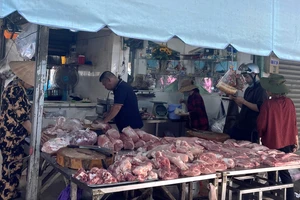 UBND TP.HCM yêu cầu không để xảy ra tình trạng thiếu thịt heo