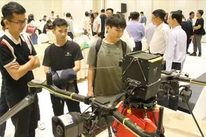 Công ty drone 'săn' nhân tài, đặt hàng trực tiếp tại Đại học Bách khoa