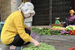 Giá thực phẩm tăng cao bởi áp lực kép