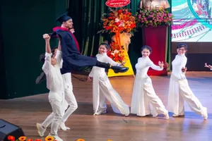 Gen Z với màn tốt nghiệp có một không hai 