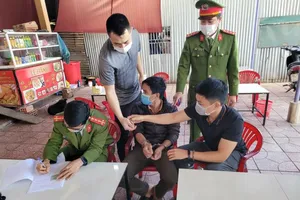 Bị phạt 5 năm tù vì chở 4 con tê tê 