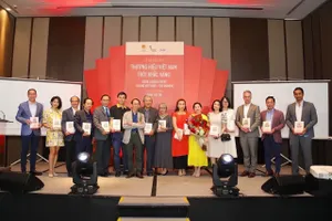 Ra đời quyển sách đầu tiên về thương hiệu quốc gia Việt Nam từ góc nhìn thực tế 