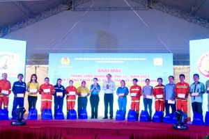 Dự kiến chi 30 tỉ đồng hỗ trợ người lao động trong Tháng Công nhân lần thứ 15