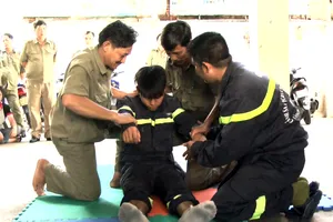 Tập huấn phòng cháy chữa cháy cho người dân và cán bộ