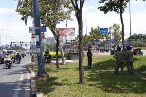 2 công nhân ngất xỉu khi nạo vét cống ở quận 9