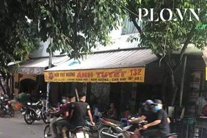 Quận 7: Cự cãi, thanh niên bán trái cây gọi côn đồ chém người 