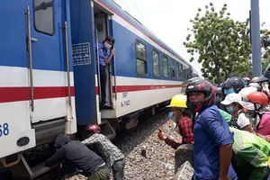 TP.HCM: 1 phụ nữ bị tàu hoả tông tử vong 