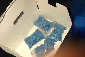 1 Cảnh sát phòng chống ma túy mua bán ma túy tổng hợp