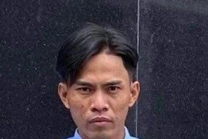 Truy tìm bảo vệ ngân hàng biến mất cùng súng bắn đạn cay, đạn nổ