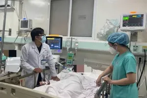 Thông tin mới về vụ 8 sinh viên ngộ độc rượu, 2 sinh viên tử vong