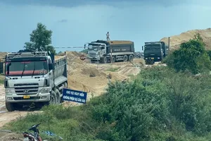 Chủ tịch tỉnh Tây Ninh yêu cầu xử lý xe quá tải sau phản ánh của Pháp Luật TP.HCM