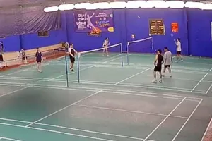 Thanh niên 23 tuổi đang chơi cầu lông thì đột tử