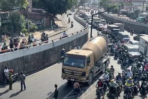 Công an tìm nhân chứng vụ tai nạn khiến 1 người tử vong tại ngã tư Linh Xuân