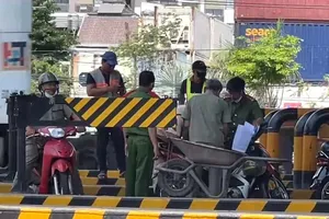 Xe đầu kéo cán tử vong nhân viên trạm thu phí tại TP Thủ Đức