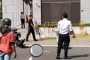 Thiếu nữ 17 tuổi nghi bị trầm cảm, rơi lầu tử vong tại quận 7