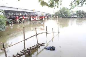 Tìm thân nhân người tử vong ở sông Long Kiểng, huyện Nhà Bè 