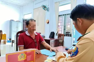 Đình chỉ nhiều tài xế xe buýt vượt đèn đỏ tại TP.HCM