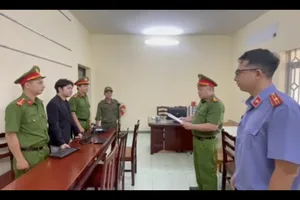 'Mr Lee' Trương Thanh Tịnh bị bắt vì nói xấu thẩm mỹ viện người khác