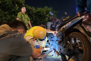 Cảnh sát giao thông sẽ làm gì khi người vi phạm có bằng lái xe nhưng không xuất trình?